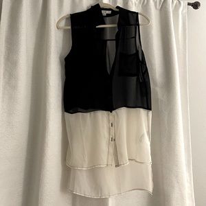 M black and white button up tank with tags! Never worn